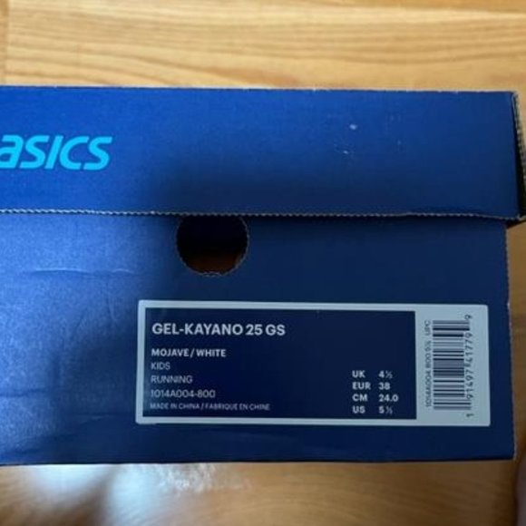 Asics Running Shoes For Sale!! - Picture 8 of 8